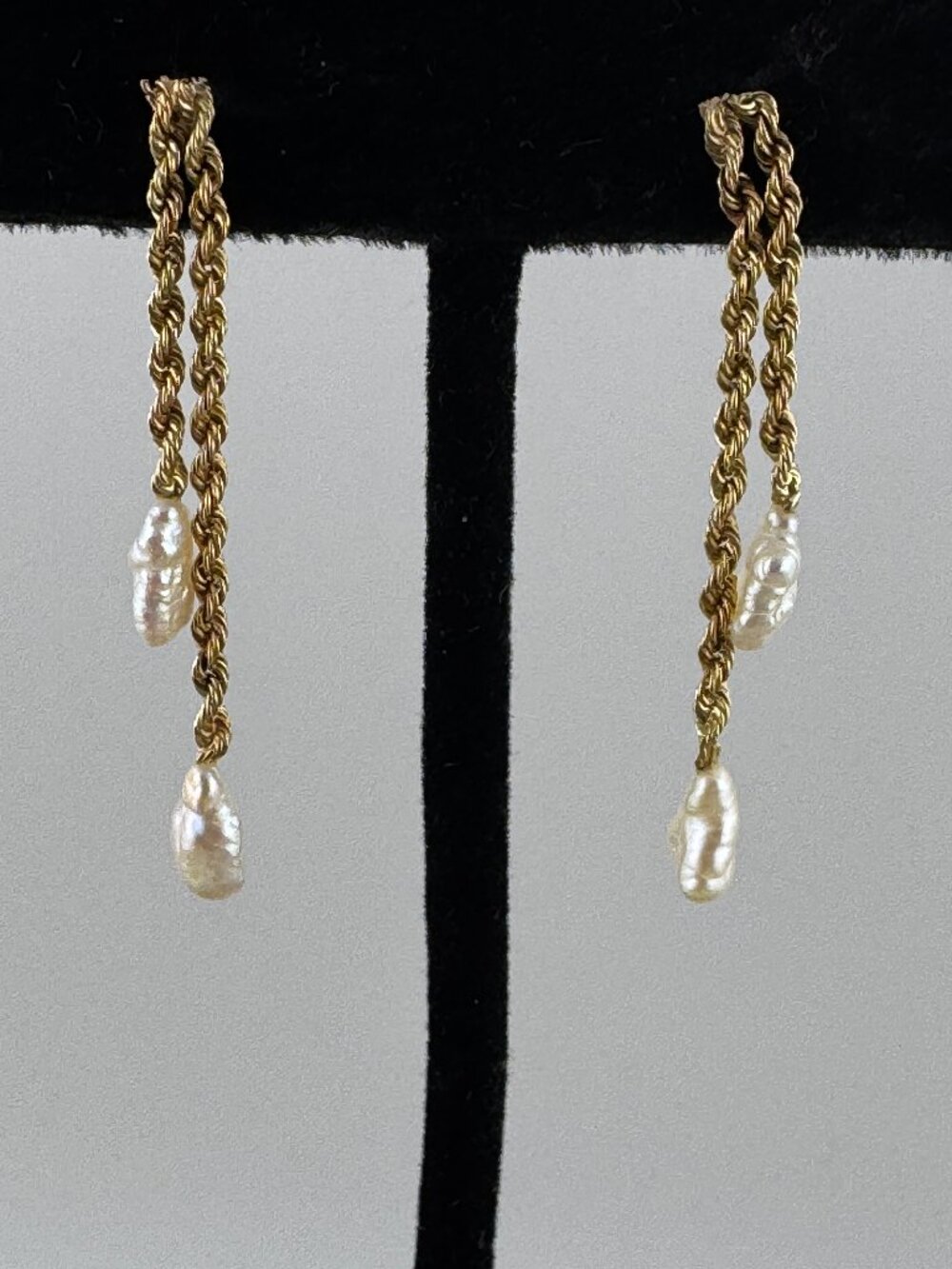 Sold Vintage NOS from the 1980's 14 Karat Yellow Gold 2MM rope chain Drop E - Picture 4 of 5